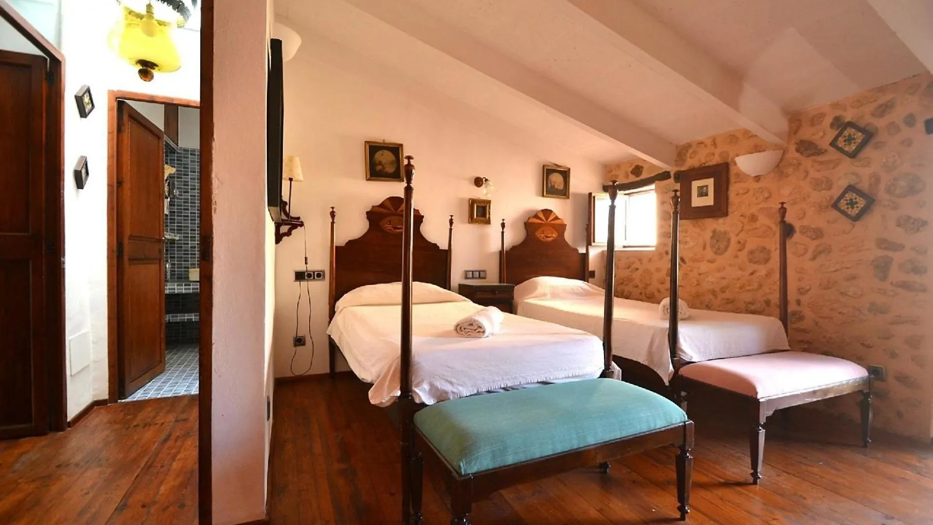 Ferienhaus Mit Privatpool Fuer 12 Personen Ca 400 Qm In Consell, Mallorca Binnenland Von Mallorca 0*, Consell